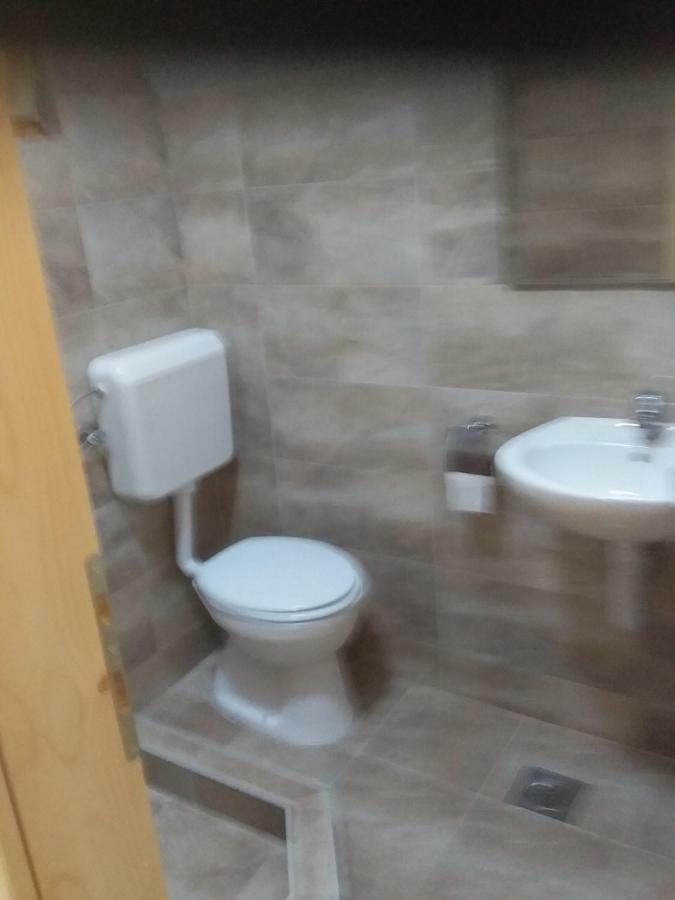 Tara Inn Resort Bastasi Εξωτερικό φωτογραφία